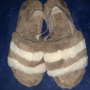 UGG KOOLABURRA FUZZ N 11; sz9; grey brown/white